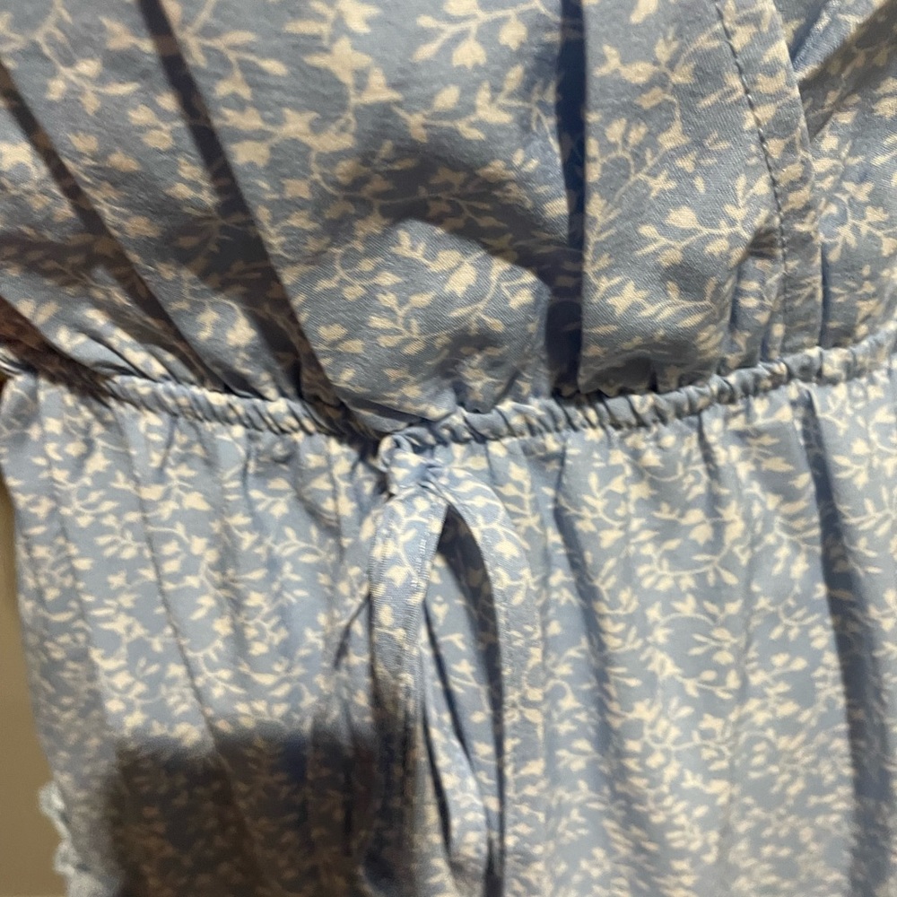 Ladies light blue and white  dress Medium - Picture 3 of 11